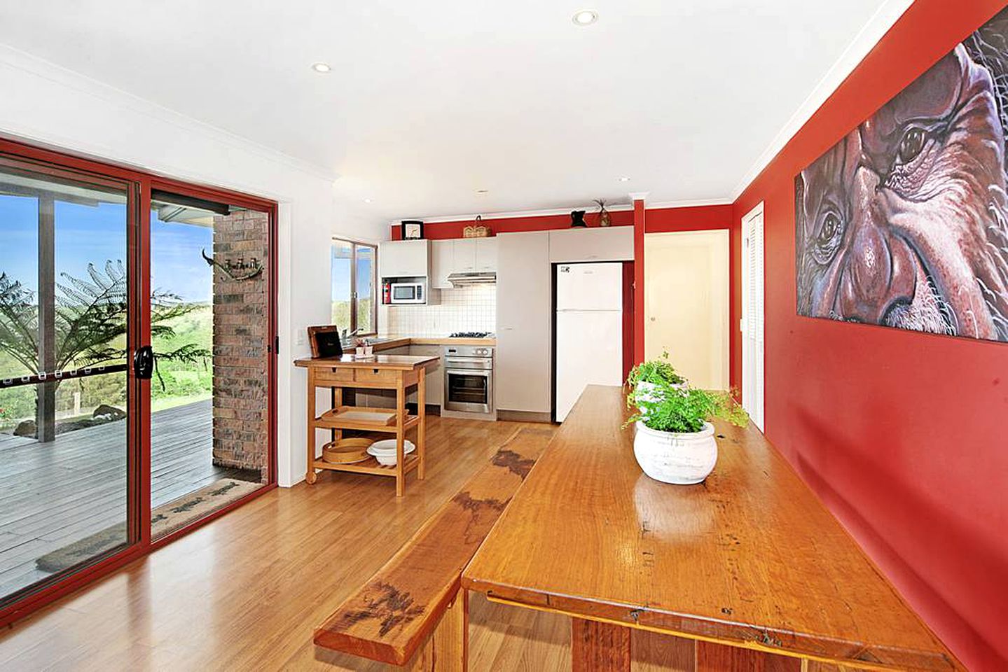 Unique Holiday Cabin on a Stunning Farm in the Sunshine Coast Hinterland of Queensland