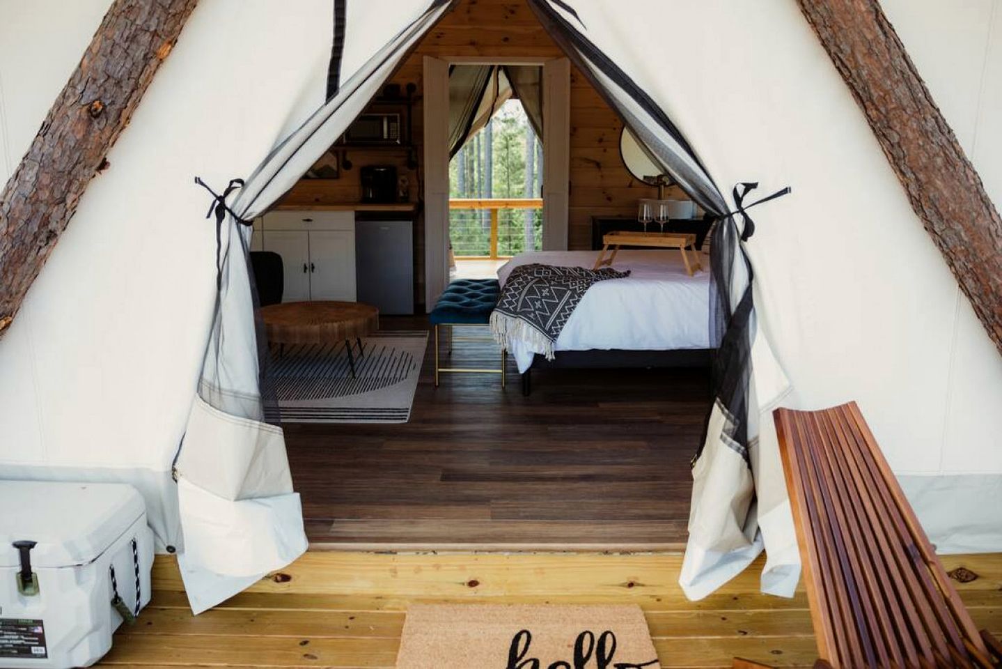 Amazing Luxurious Safari Tent with Sauna and Bath in Kentucky