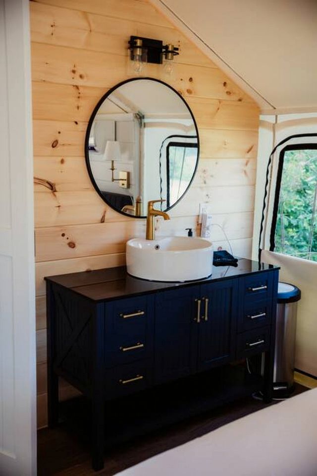 Amazing Luxurious Safari Tent with Sauna and Bath in Kentucky