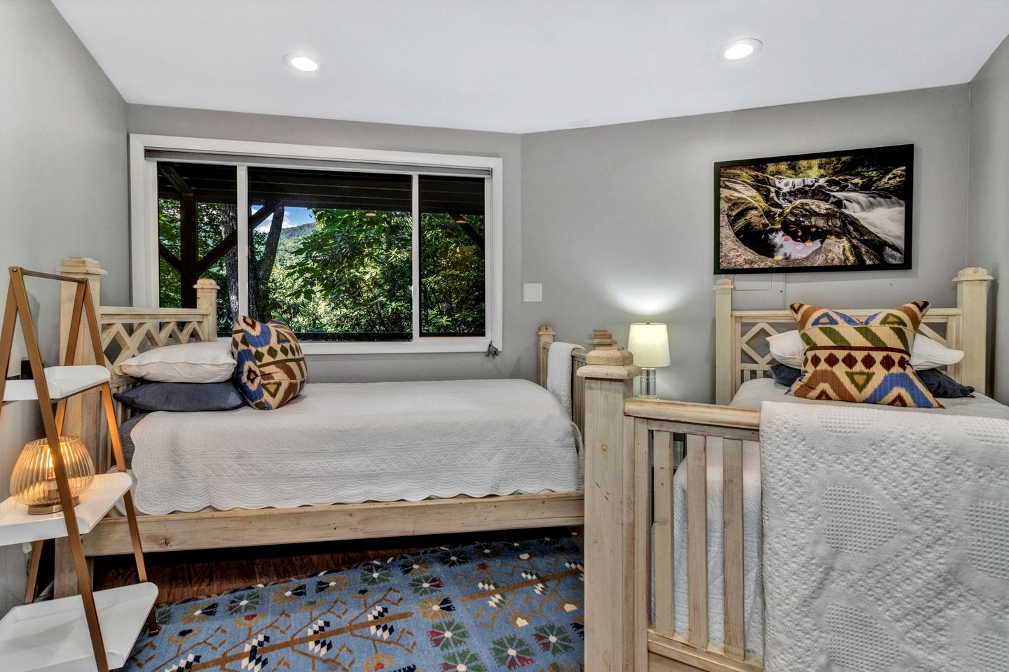 Unique Round Mountain Retreat with Firepit near Black Mountain, NC – Scenic Blue Ridge Getaway