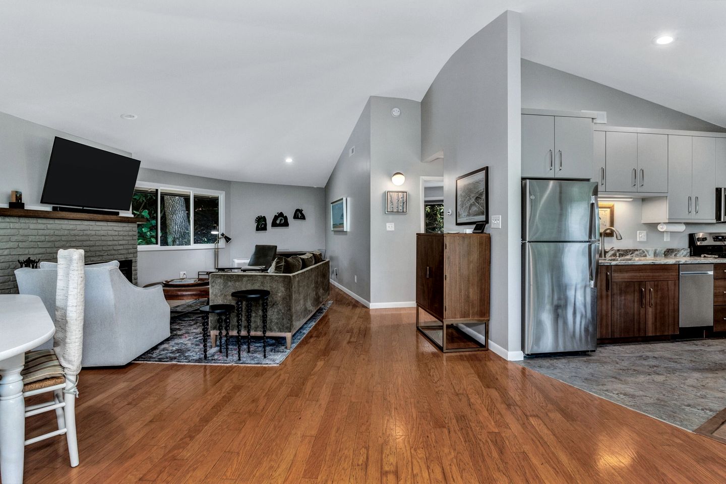 Unique Round Mountain Retreat with Firepit near Black Mountain, NC – Scenic Blue Ridge Getaway