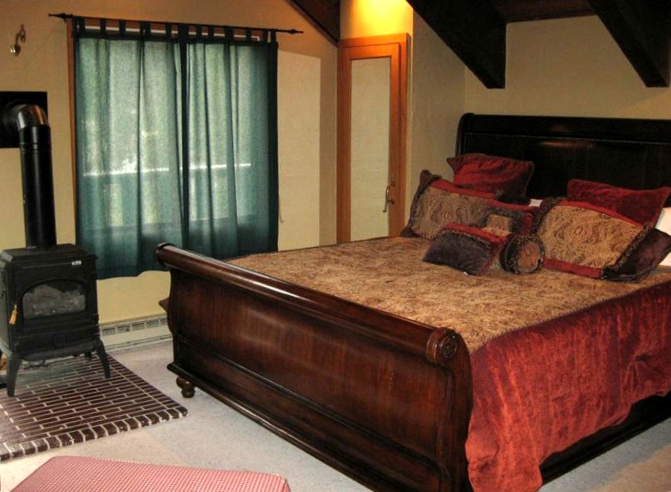 Camping Cabin Perfect for Groups near Roosevelt National Forest, Colorado