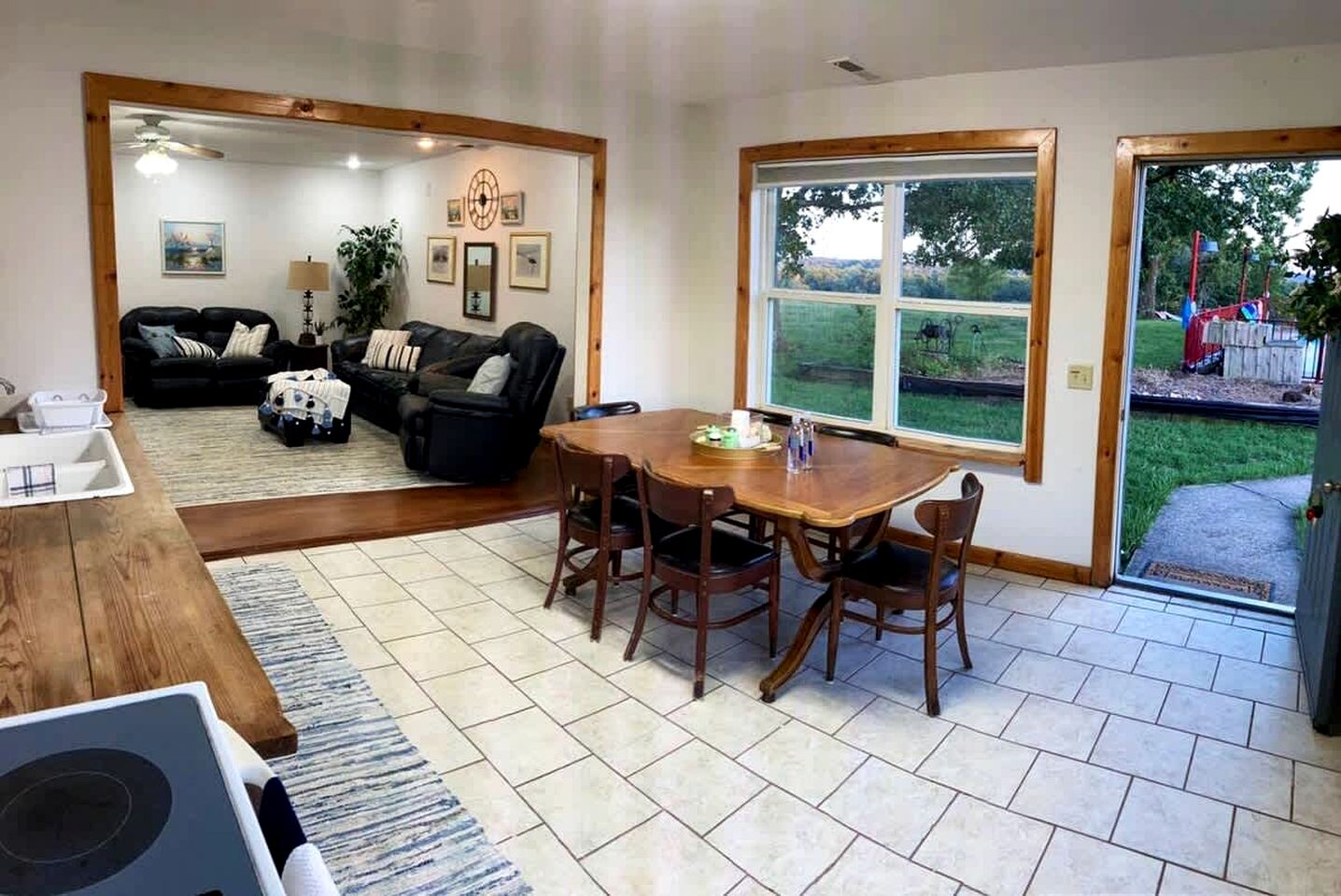 Breathtaking Cottage with Swimming Pool in Siloam Springs, Arkansas