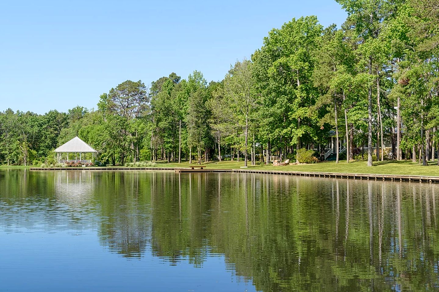 Incredible Villa Rental for Groups with Pool near Mt Vernon, Texas