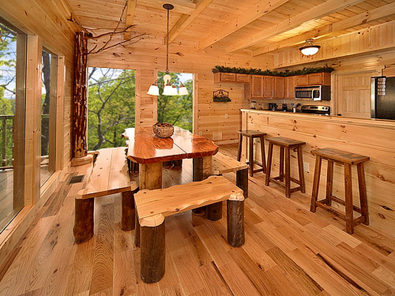 Charming Rental Cabin in Gatlinburg for a Tennessee Getaway