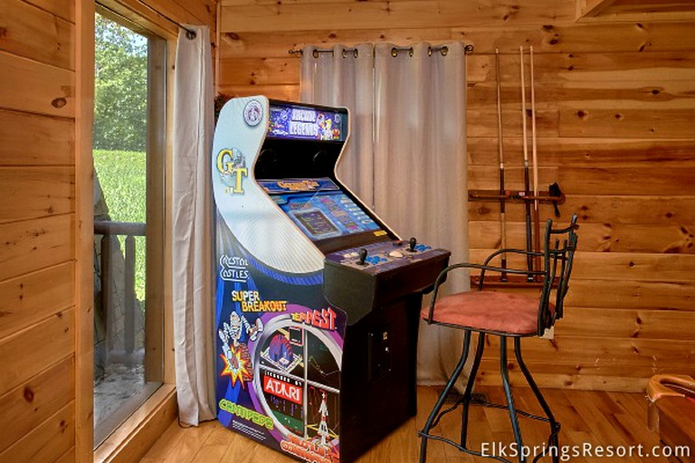 -- (United States, Gatlinburg, Tennessee)