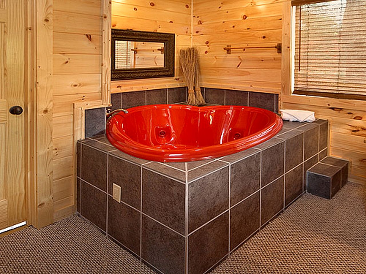 Charming Rental Cabin in Gatlinburg for a Tennessee Getaway