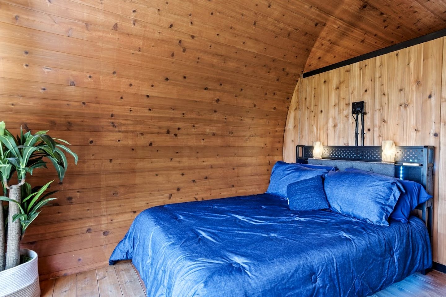 Incredibly Unique Barrel Pod on a Beautiful Private Vineyard with Breathtaking Views for an Unforgettable Glamping Experience in Jonesville, North Car