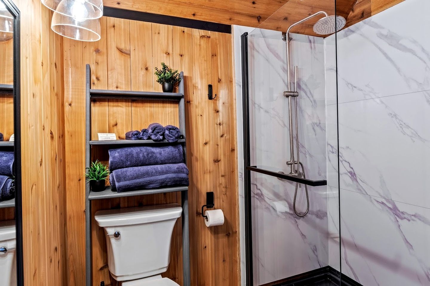 Incredibly Unique Barrel Pod on a Beautiful Private Vineyard with Breathtaking Views for an Unforgettable Glamping Experience in Jonesville, North Car