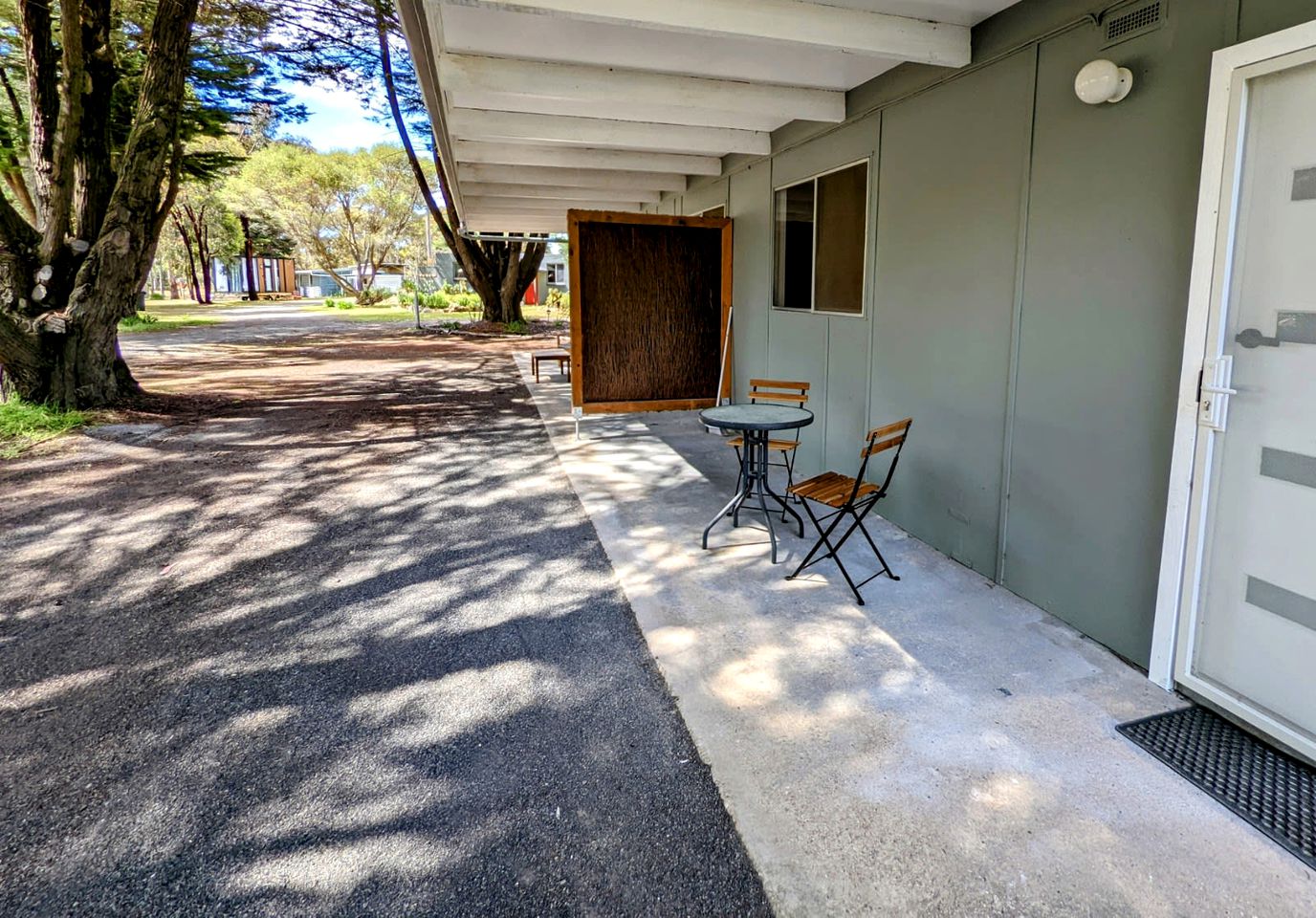 Dadswells Bridge Cabin for a Grampians Wine Country Getaway