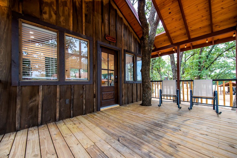 Tree Houses (United States of America, Elm Mott, Texas)
