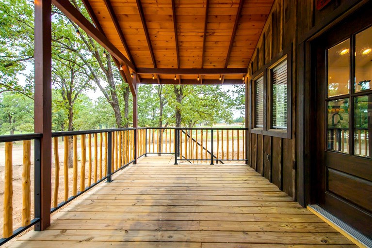 Tree Houses (United States of America, Elm Mott, Texas)