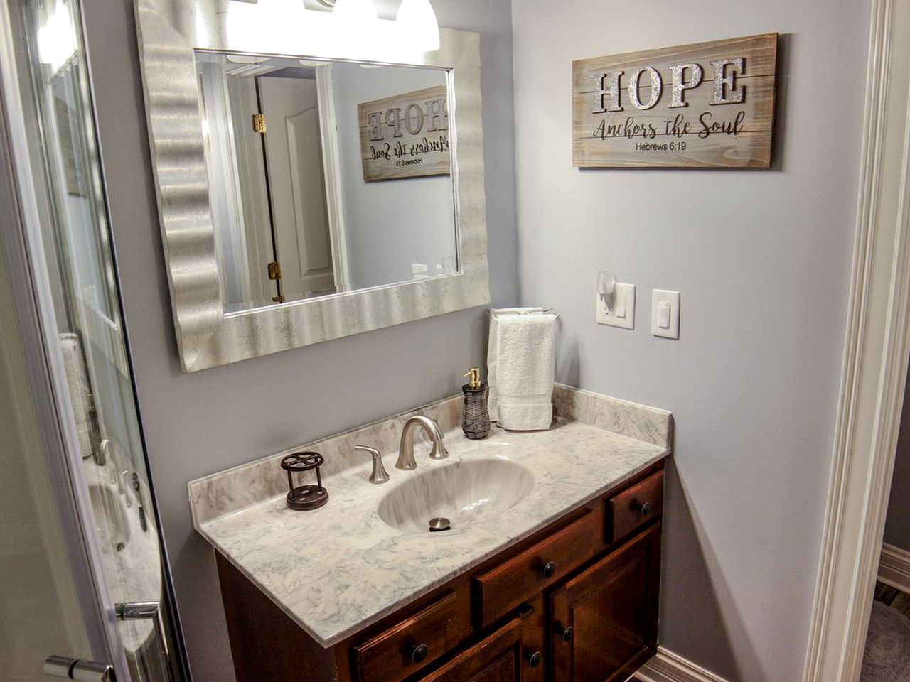 Spacious Vacation Rental for a Group Getaway in Pendleton, Kentucky