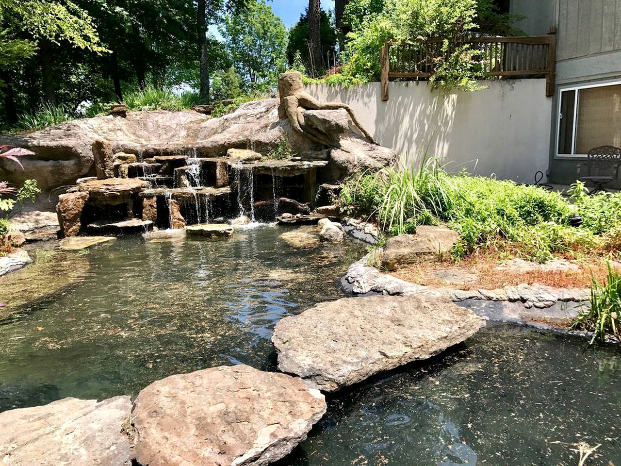 Spacious Vacation Rental for a Group Getaway in Pendleton, Kentucky