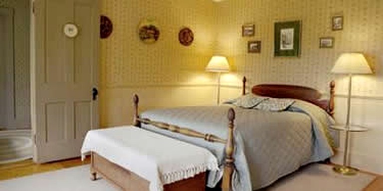 Nature Lodges (Waterford, Maine, United States)