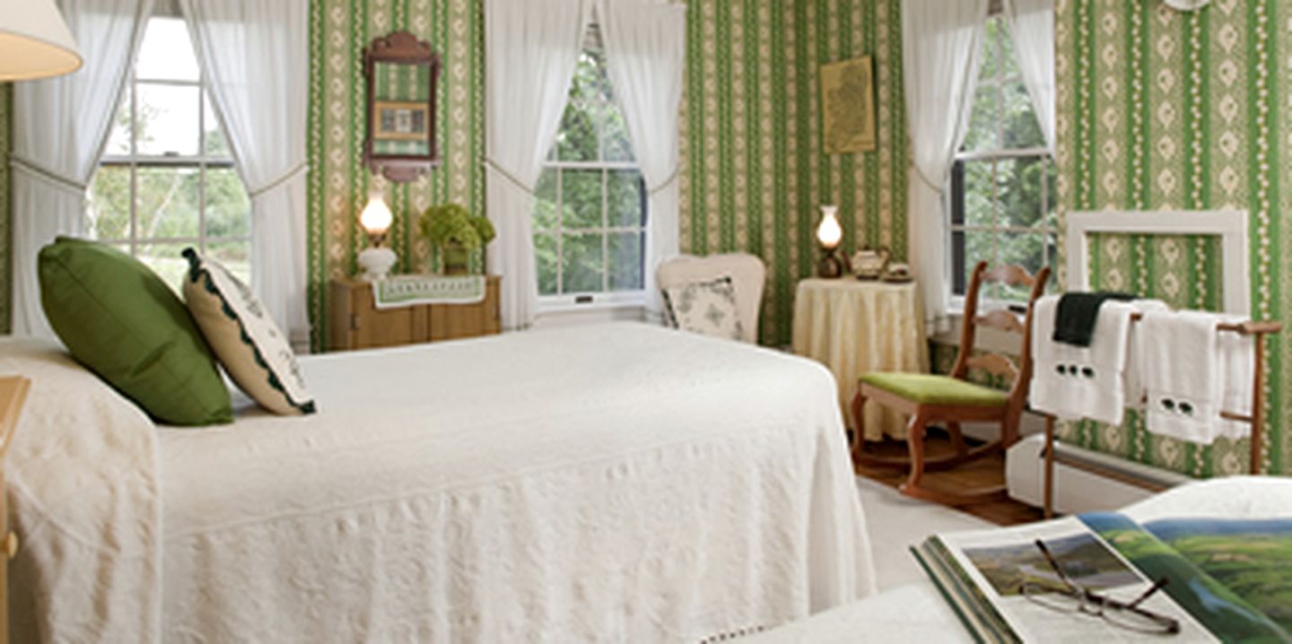 Delightful Pet-Friendly Room Rental with Delicious Breakfast near Portland, Maine