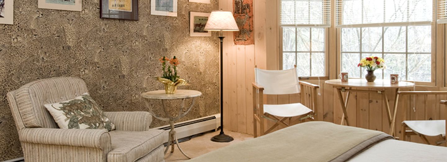 Year-Round Room Rental with Stunning Red Barn in Waterford, Maine