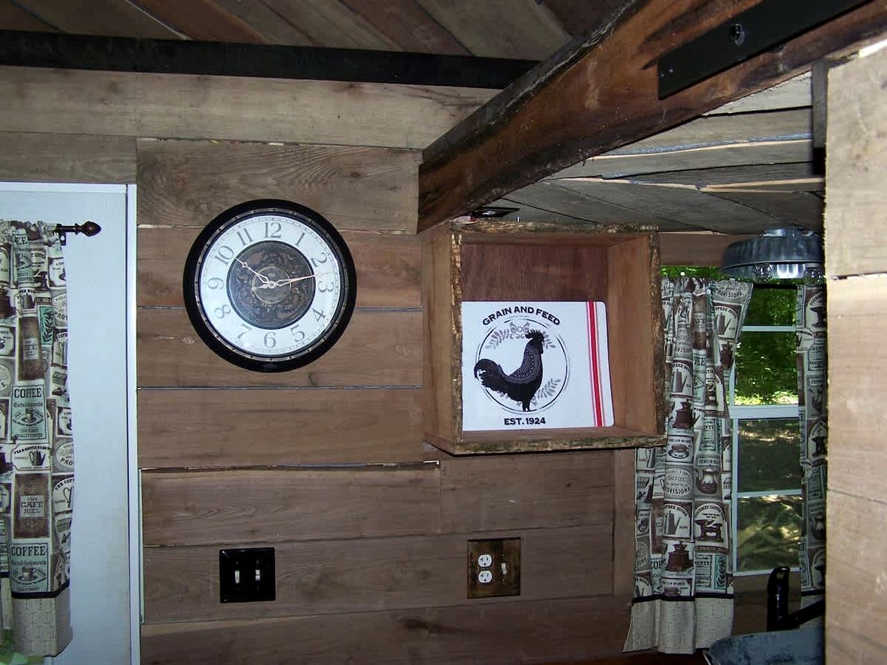 Secluded Watertree Tiny House near Old Hickory Lake – Private Deck, Trails & Breakfast