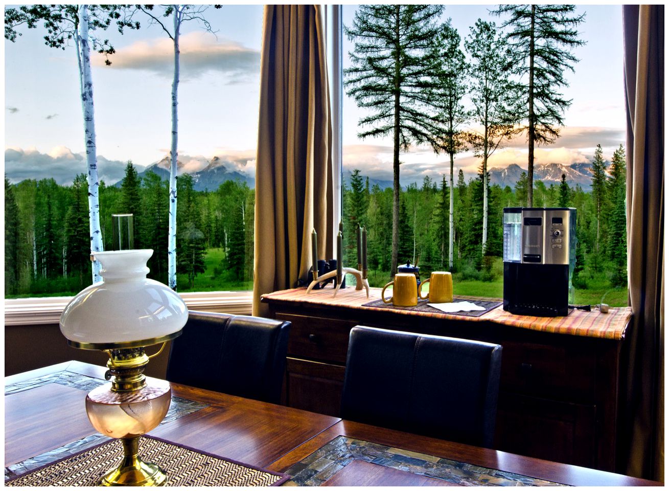 Secluded Vacation Rental with Mountain Views near Glacier National Park, Montana