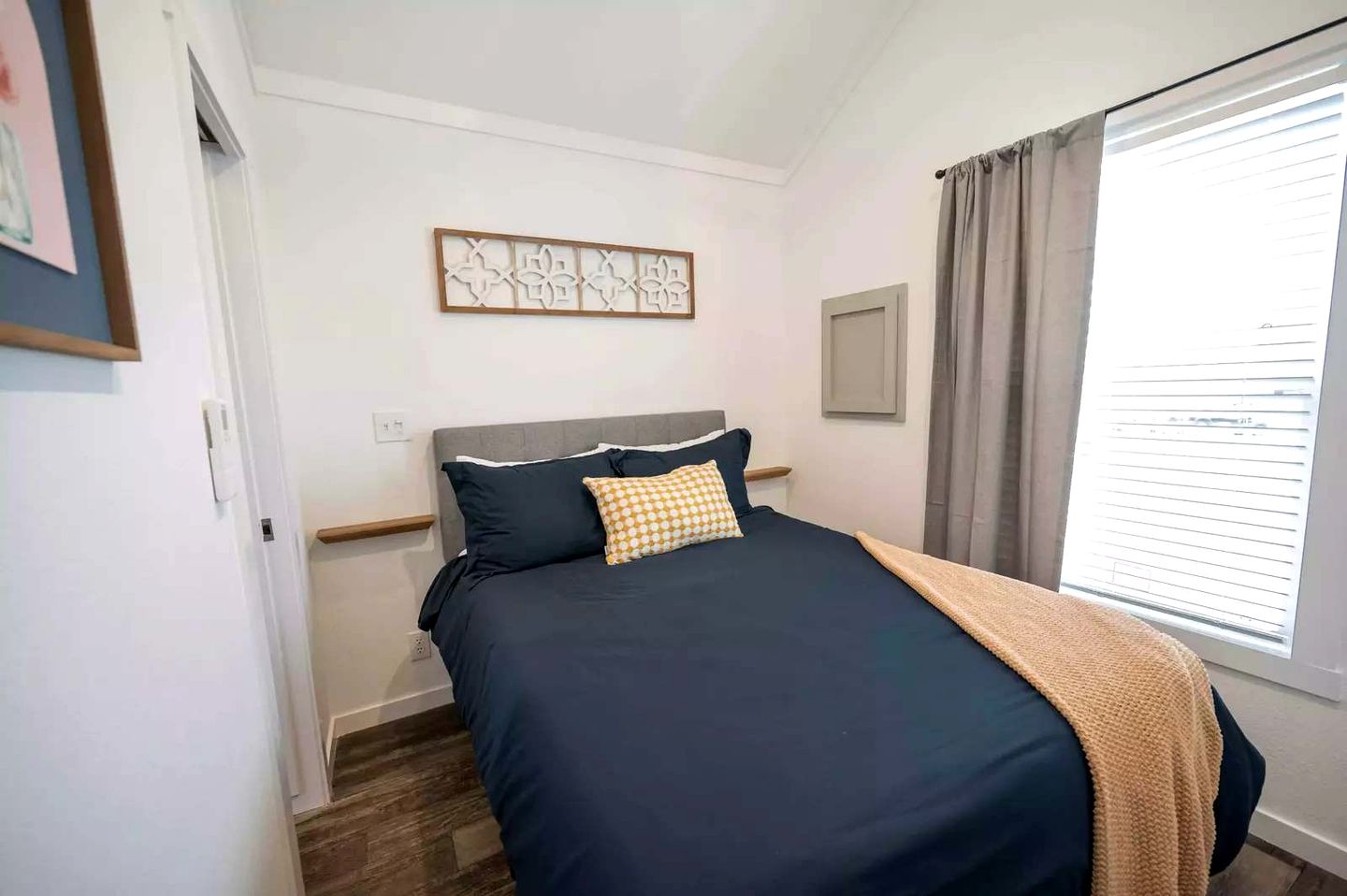 Comfortable Tiny Home Retreat with Resort Amenities Near Fredericksburg, TX