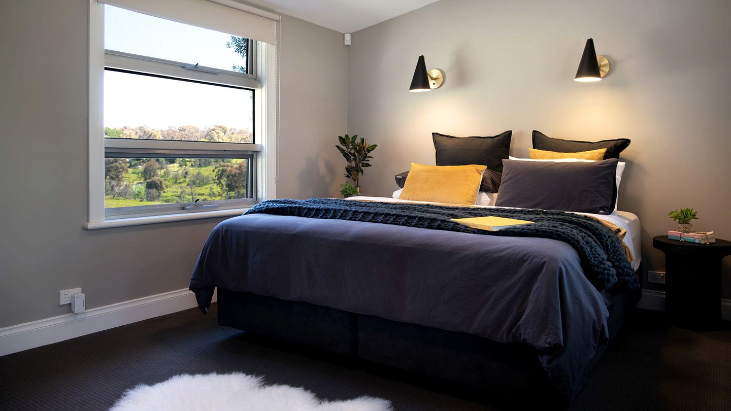 Amazing Villa with Swimming Pool and Lake Access in Hepburn, Victoria