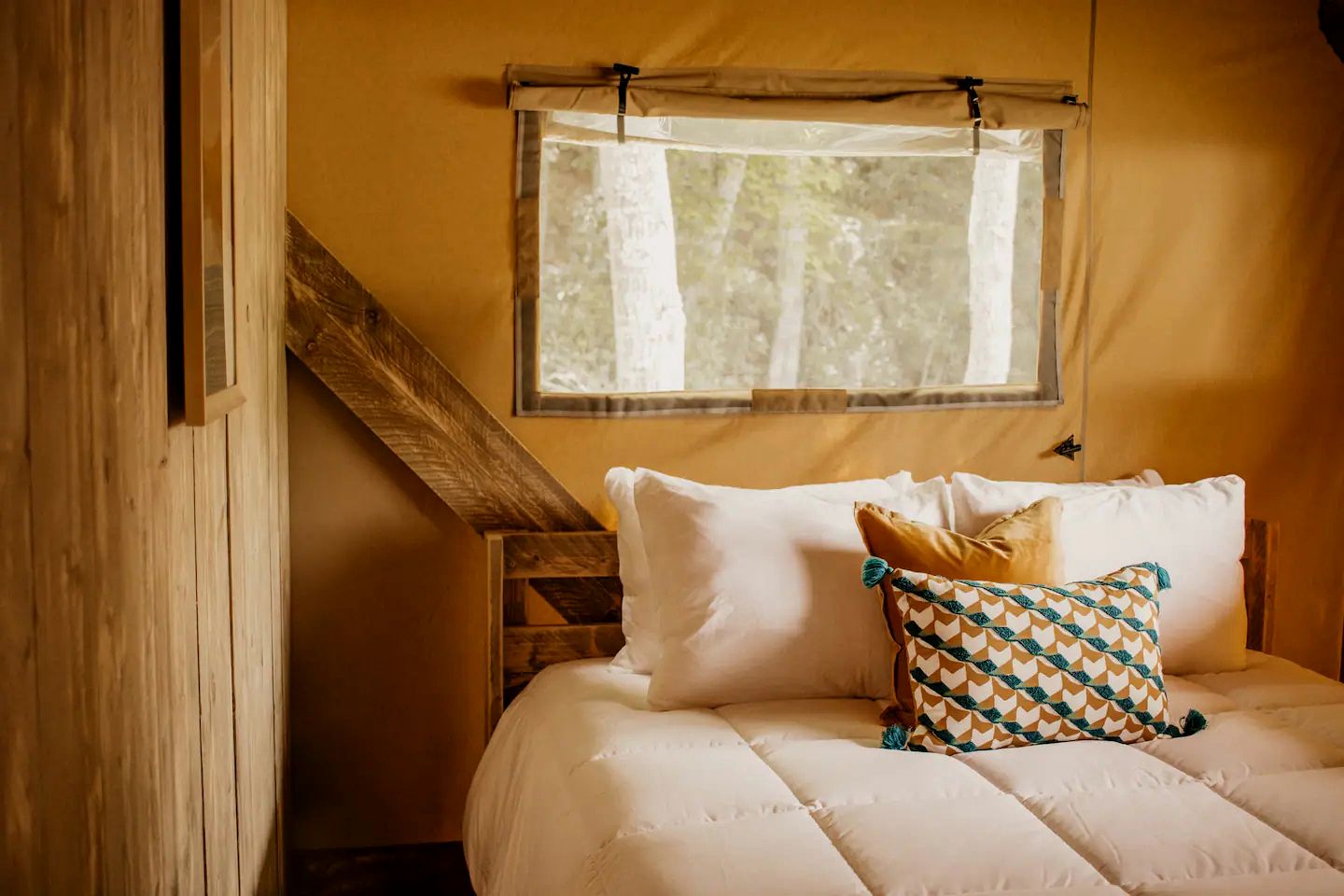 Gorgeous Glamping Tent in Erwin, Tennessee