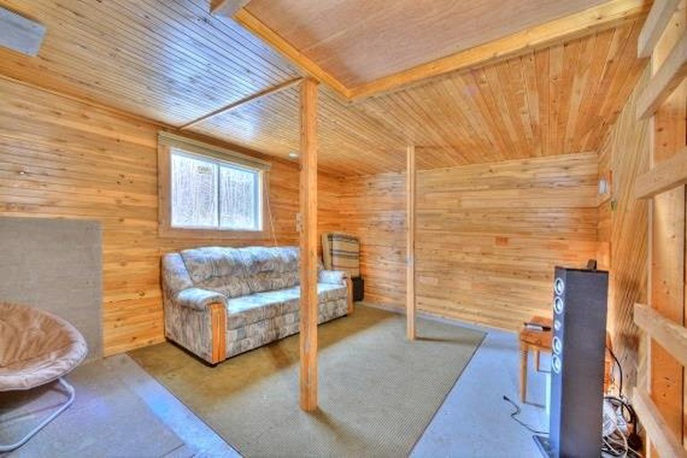 Cottage Rental close to Gatineau National Park, Canada