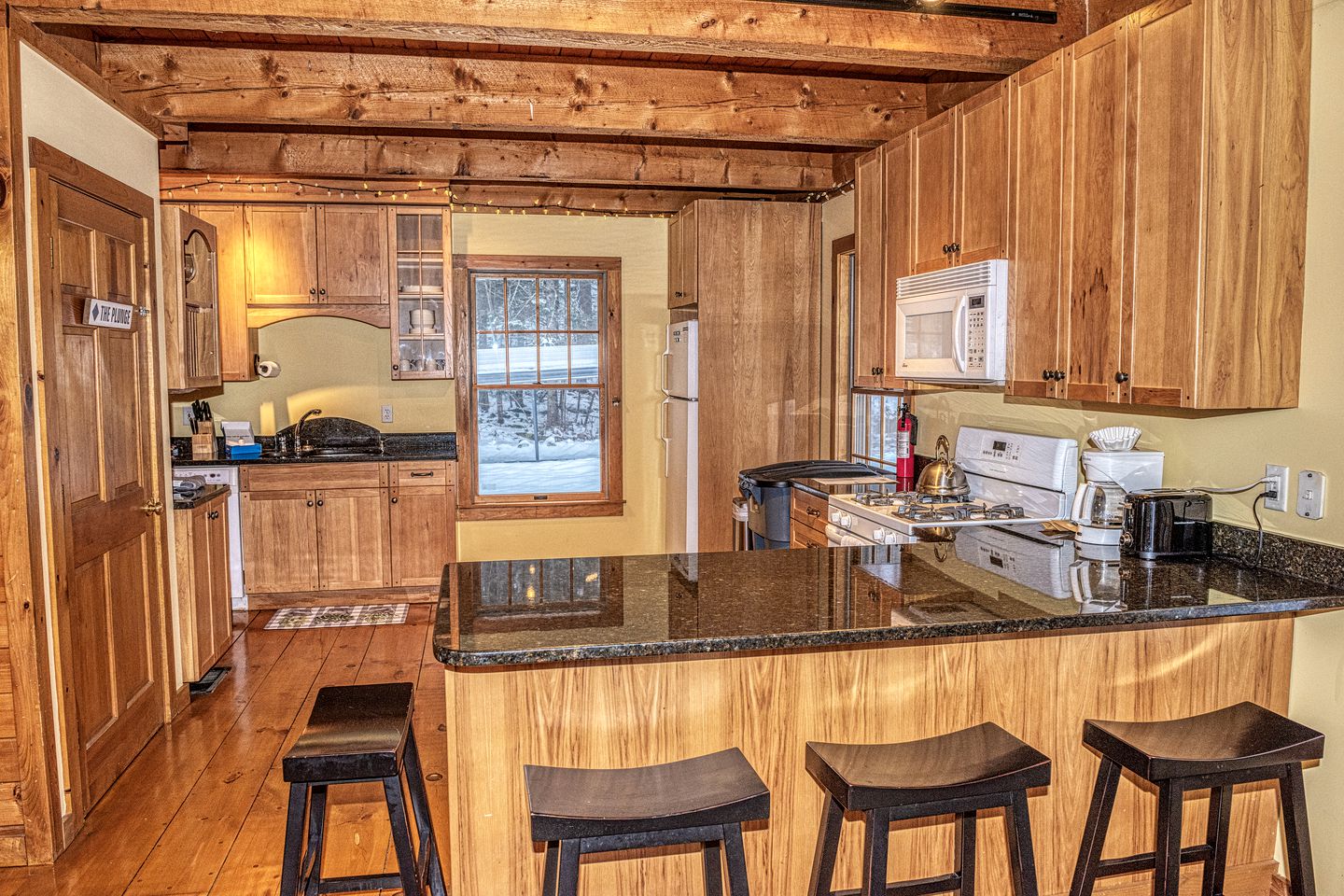 Private Cabin Rental on 20 Acres in Vermont, Perfect for Relaxing Escapes to Nature