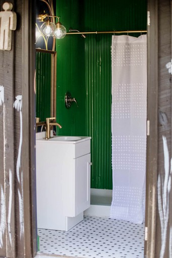 Cabins (United States of America, Tracy City, Tennessee)