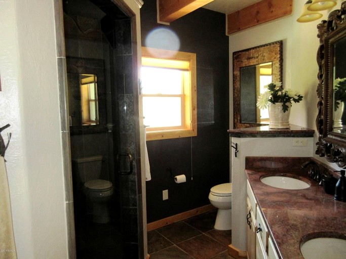 Nature Lodges (Darby, Montana, United States)