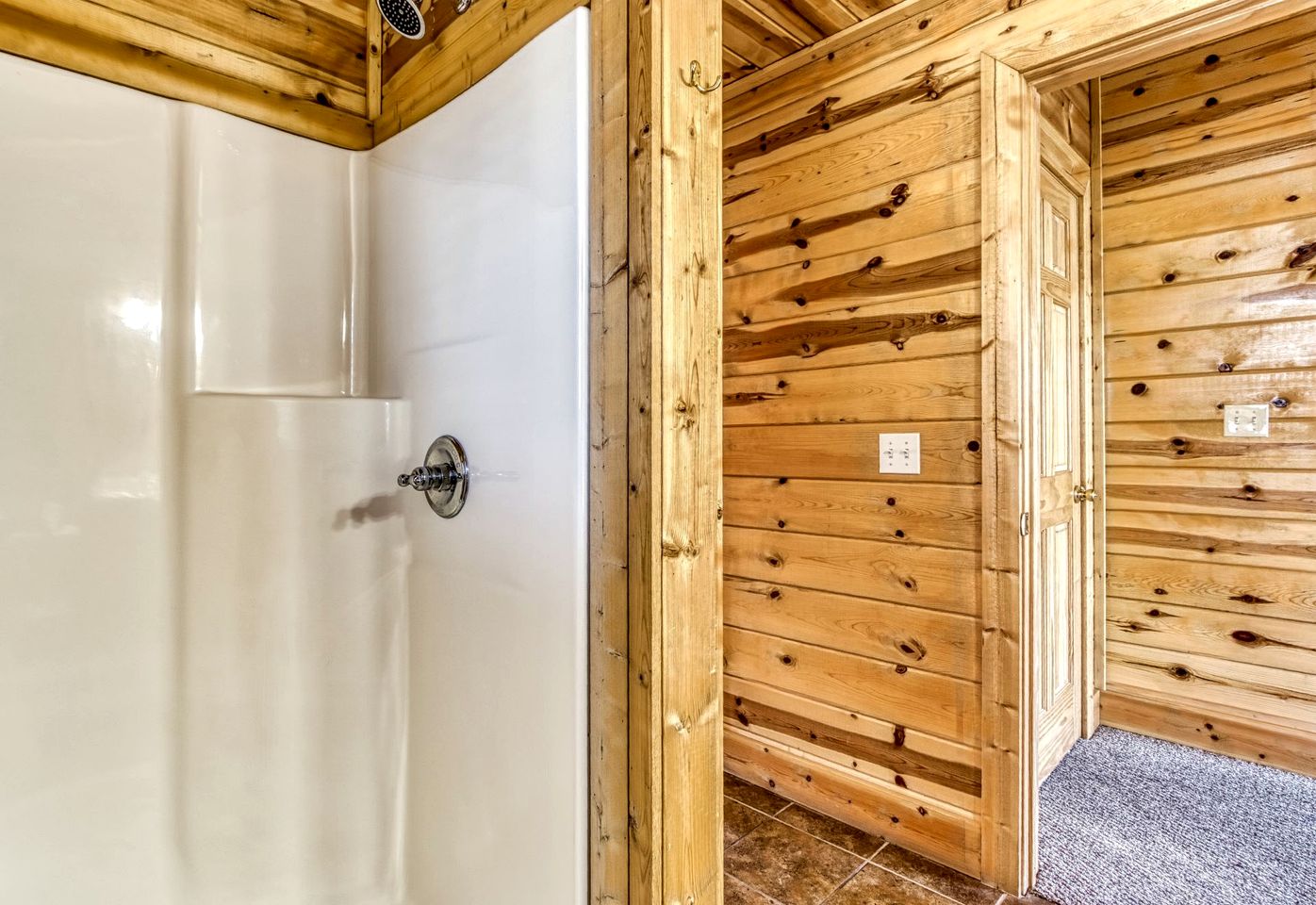 Rustic Elegance Meets Luxury in this Glamping Rental in Sevierville, Tennessee