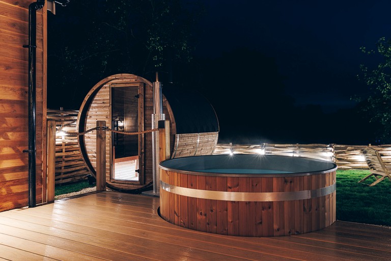 Huts (United Kingdom, Binsted, England)