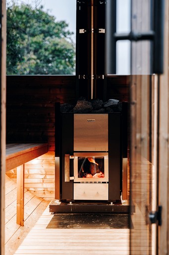 Huts (United Kingdom, Binsted, England)