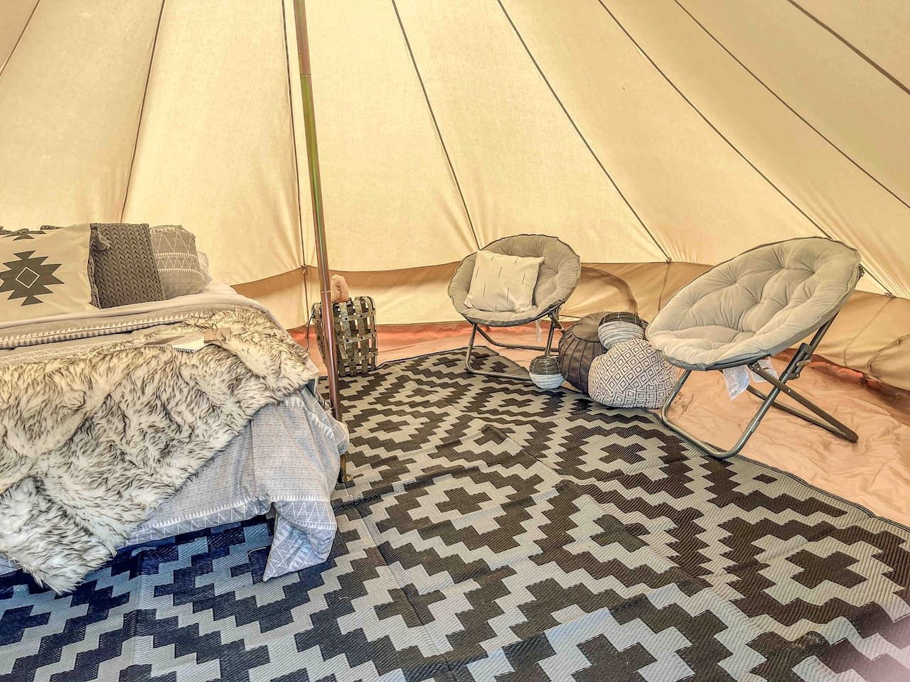 Charming Bell Tent in Swan Valley, Idaho near Palisades Lake and Jackson Hole