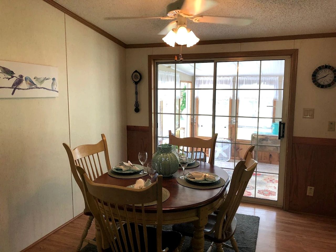 Wine Country Cottage Overlooking the Lake in Starkey, New York
