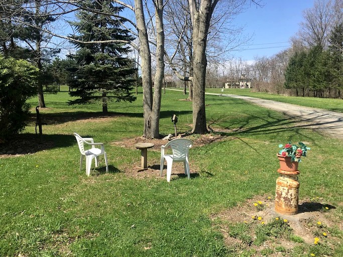 Cottages (United States of America, Starkey, New York)