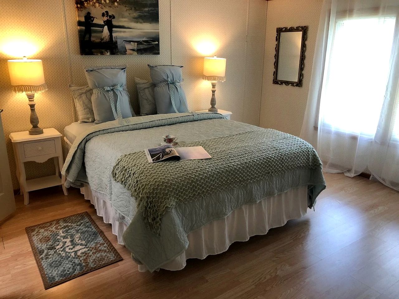Wine Country Cottage Overlooking the Lake in Starkey, New York