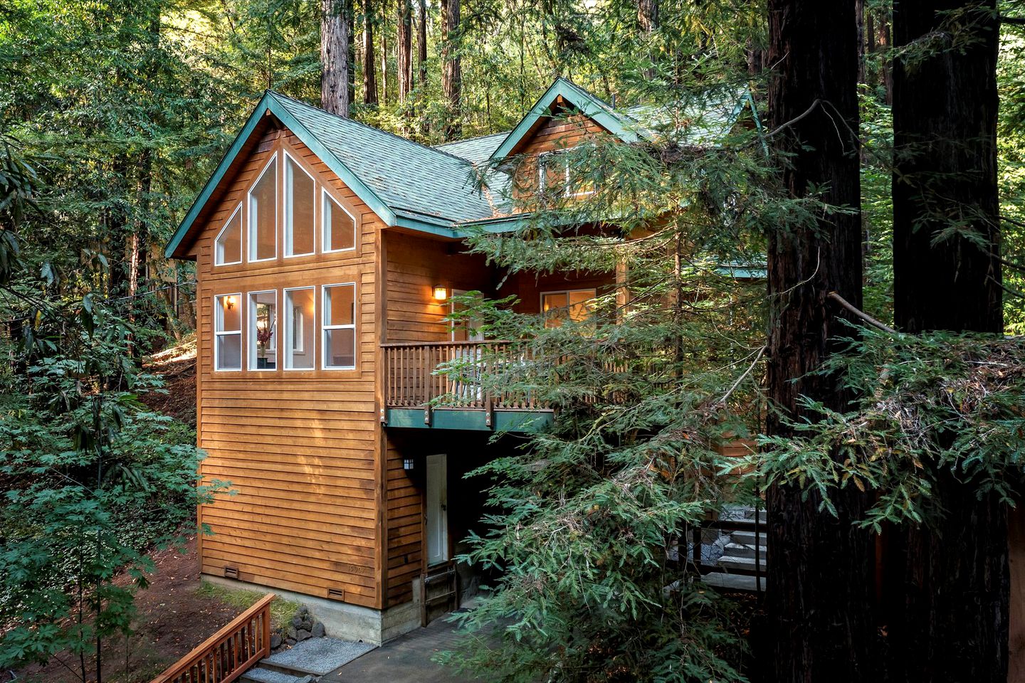 Luxury Glamping in Wooden Chalet near Rio Nido, California