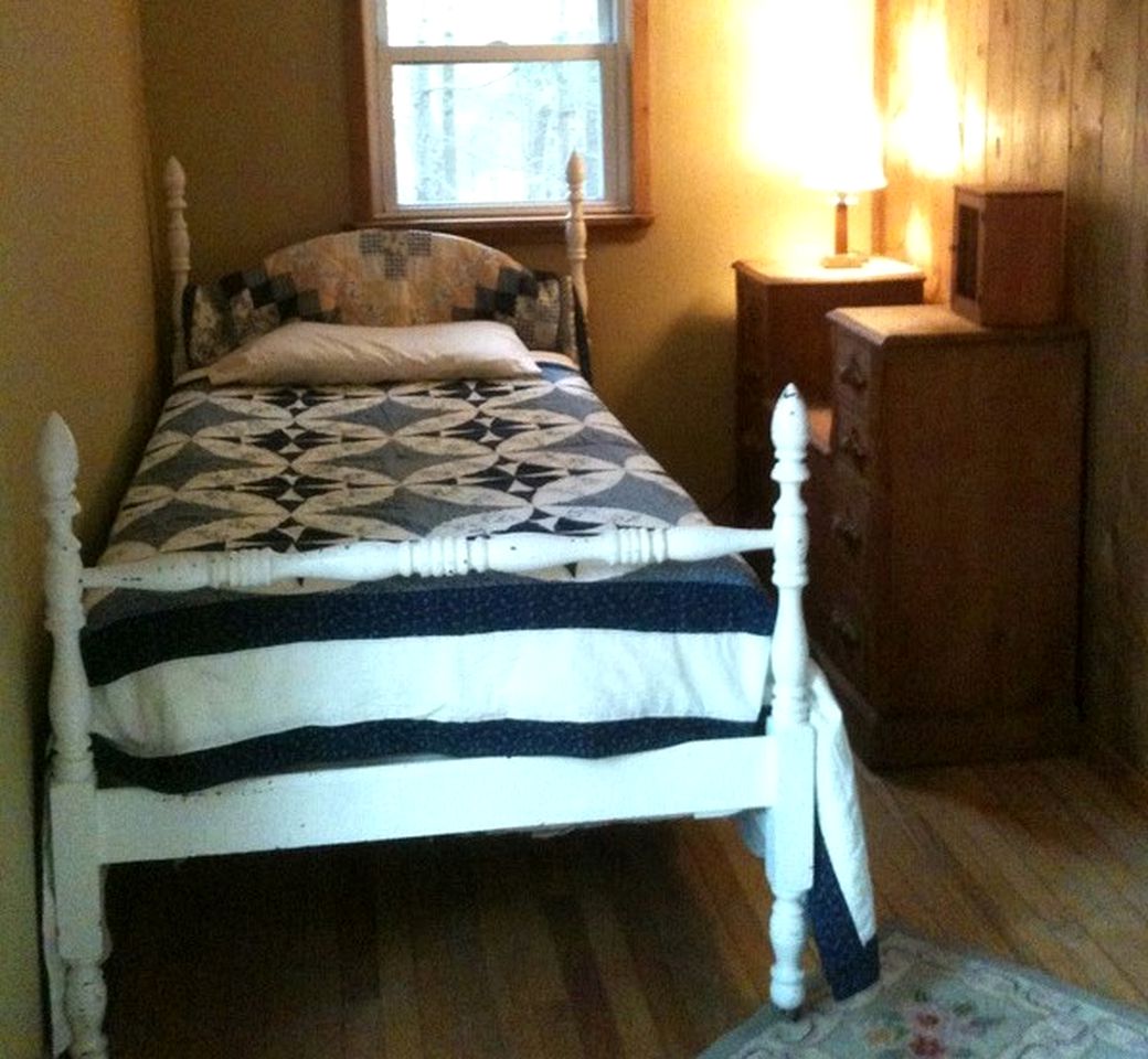 Pet-Friendly Cabin Rental on 36 Acres of Private Property in Northfield, Vermont