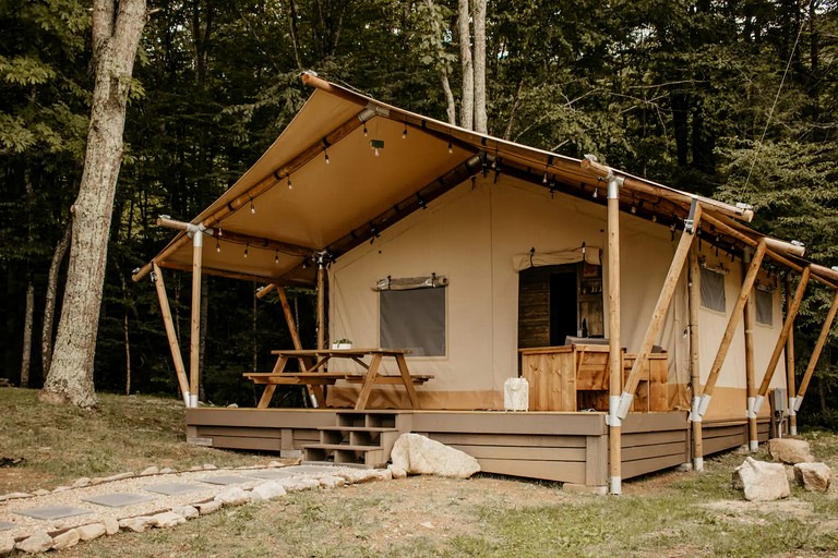Safari Tents (United States of America, Erwin, Tennessee)