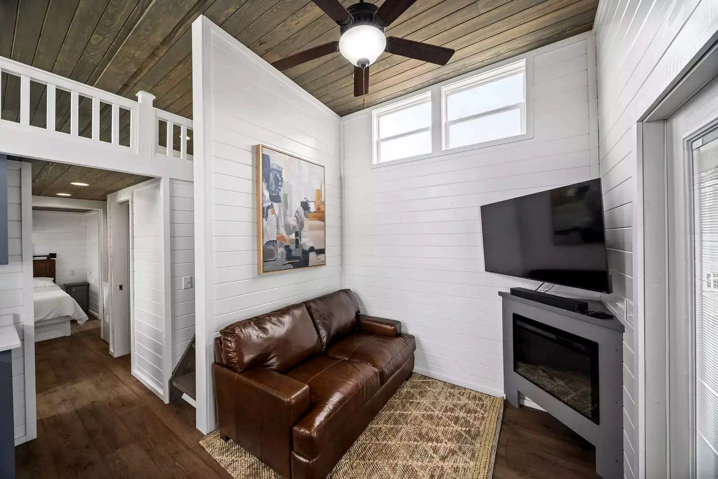 Scenic Tiny Home Retreat with Resort Amenities Near Fredericksburg, TX