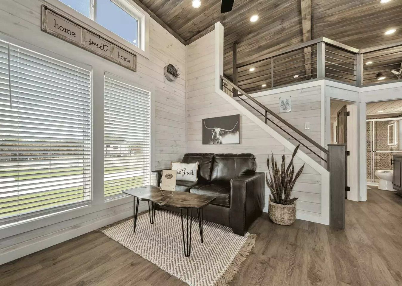 Refined Tiny Home Getaway with Resort Amenities Near Fredericksburg, TX