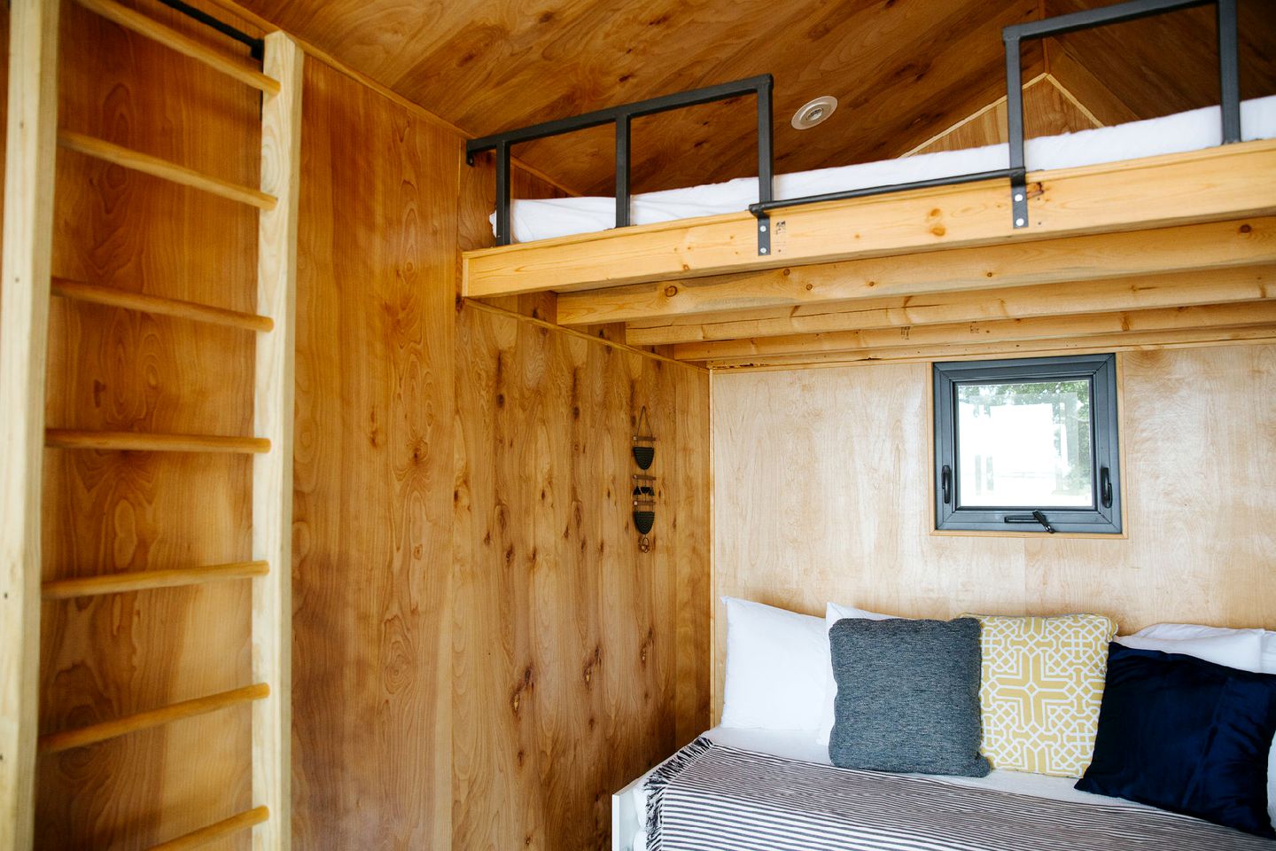 This is Paradise on Lake Texoma PetFriendly, Tiny Houses 52443, Pottsboro, United States of