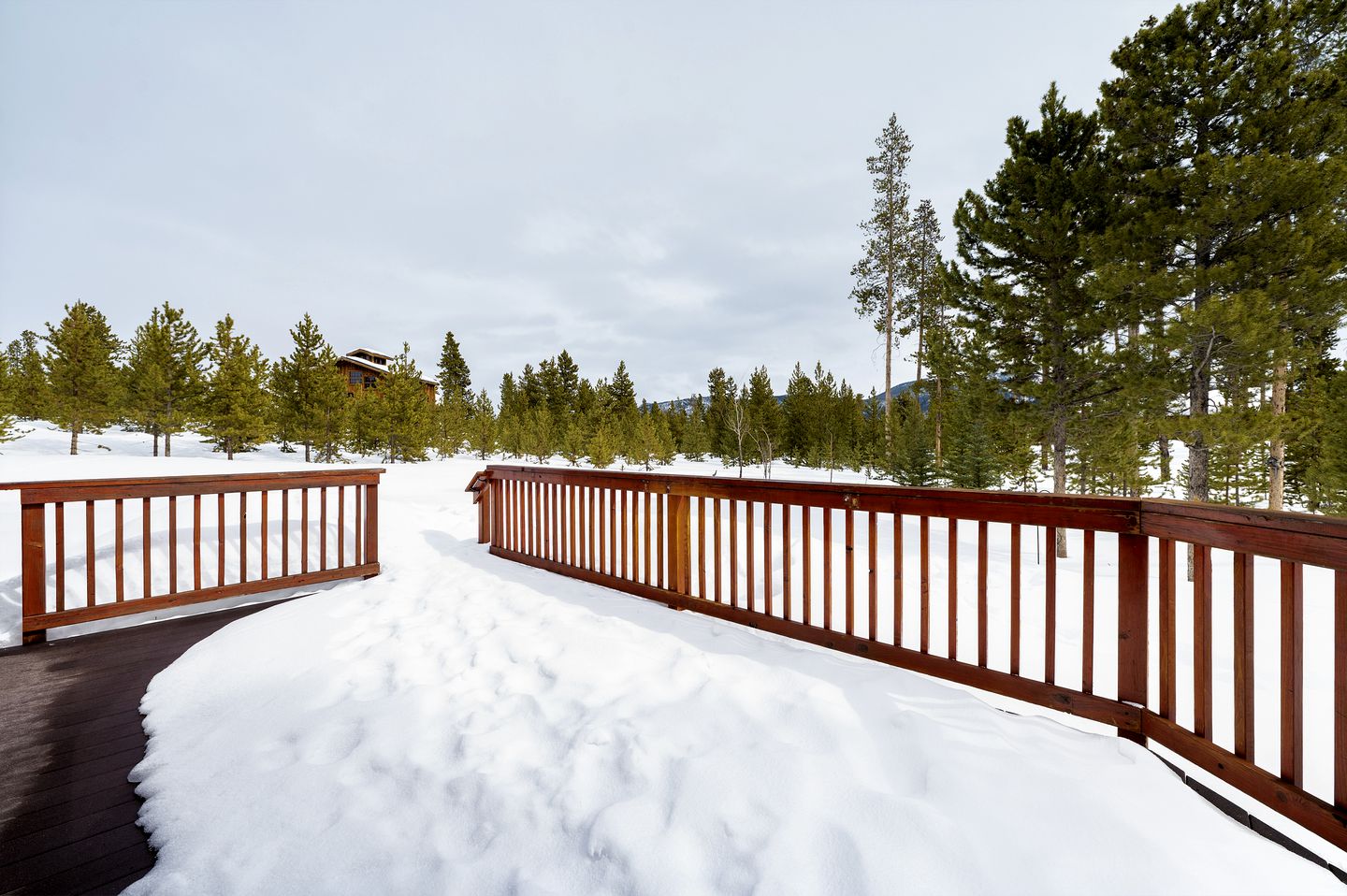 Perfect and Luminous Mountain Cabin with Breathtaking Views of the Colorado Rocky Mountains and the Shadow Mountain Lake, Colorado