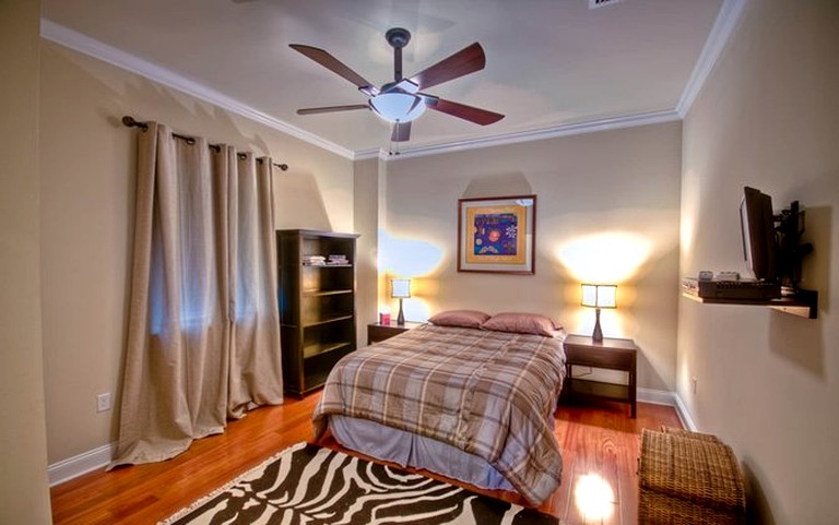 Cabins (Port Sulphur, Louisiana, United States)