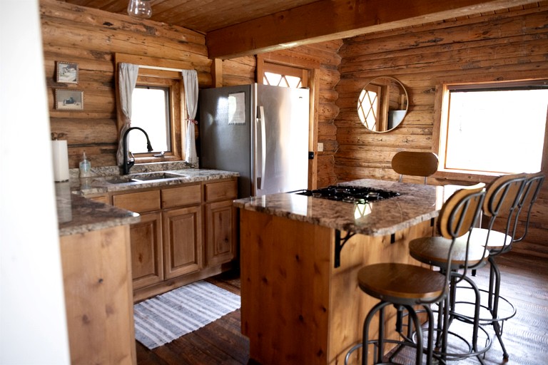 Cabins (United States of America, Alta, Wyoming)