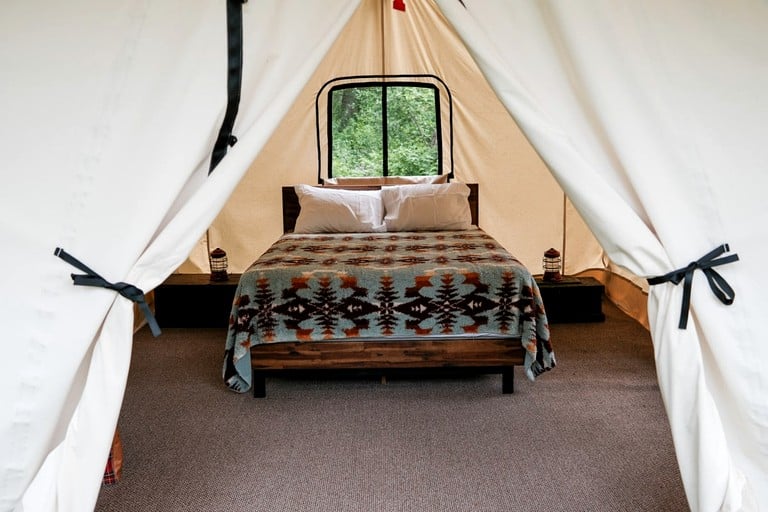 Tented Cabins (United States of America, East Troy, Wisconsin)
