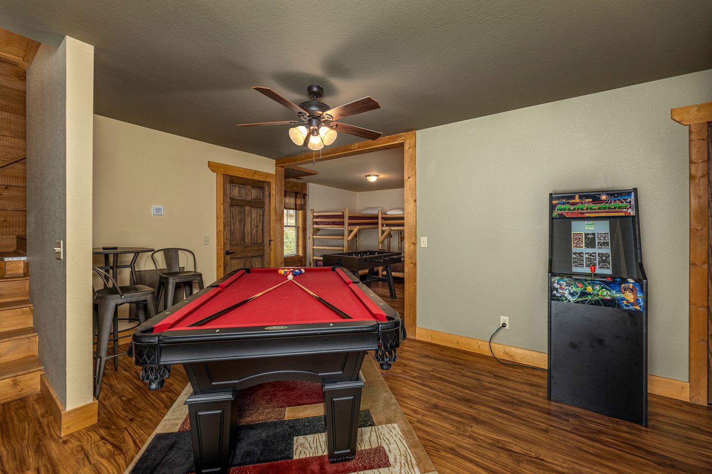 Luxurious Cabin with Firepit, Foosball Table and Barbecue in Gatlinburg, Tennessee