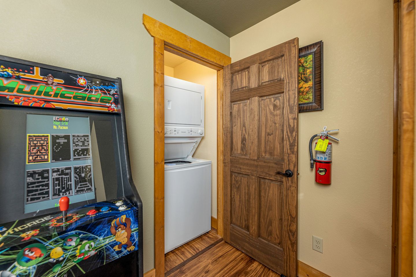 Luxurious Cabin with Firepit, Foosball Table and Barbecue in Gatlinburg, Tennessee