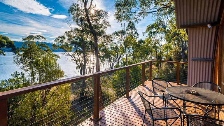 Cabins (Bruny Island, Tasmania, Australia)